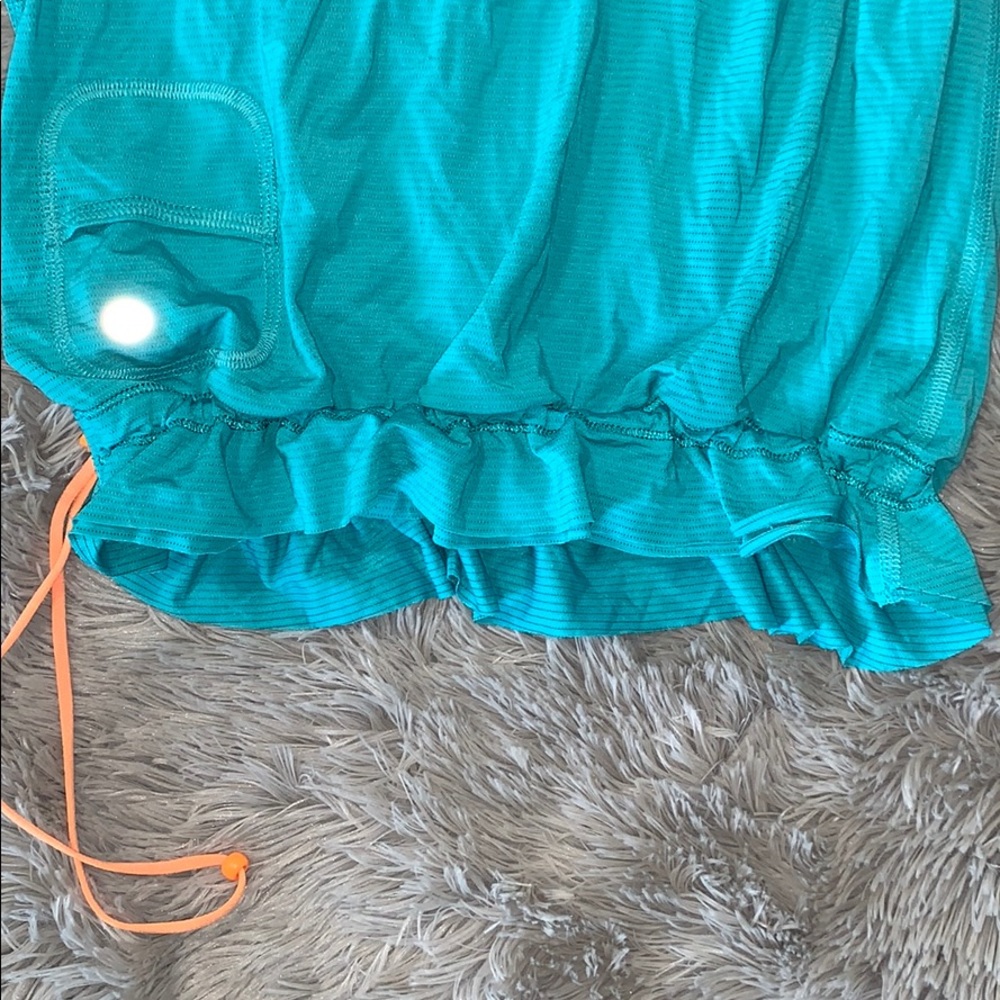 Lululemon bundle tops💙 - Picture 4 of 6
